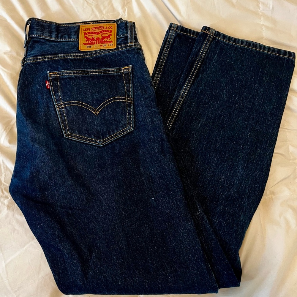 Levi's Men's Dark Blue Relaxed Jeans
